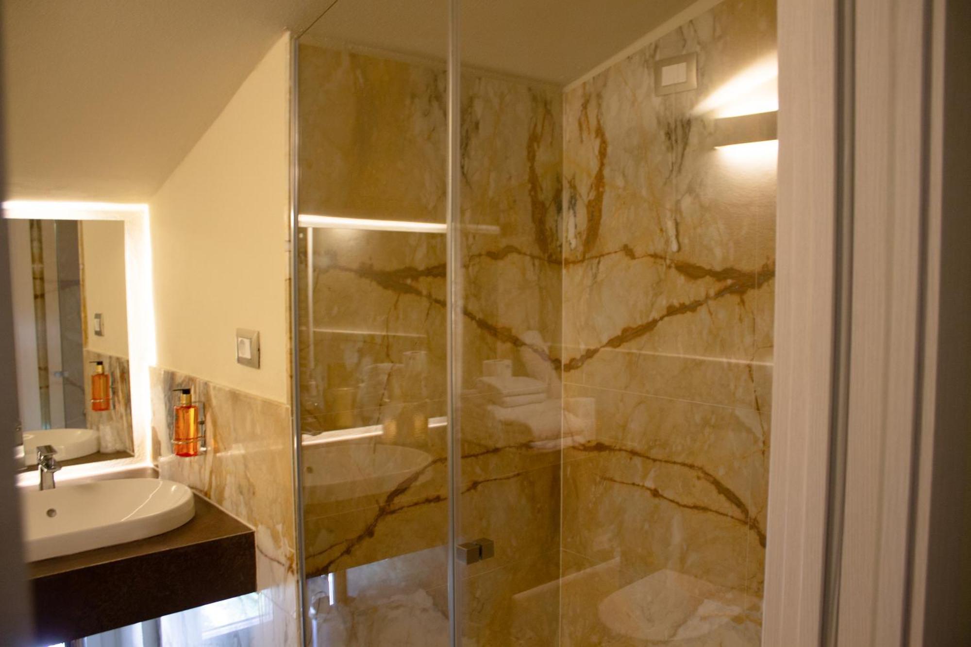 Doride Suites Boutique Hotel Marina di Carrara Kültér fotó
